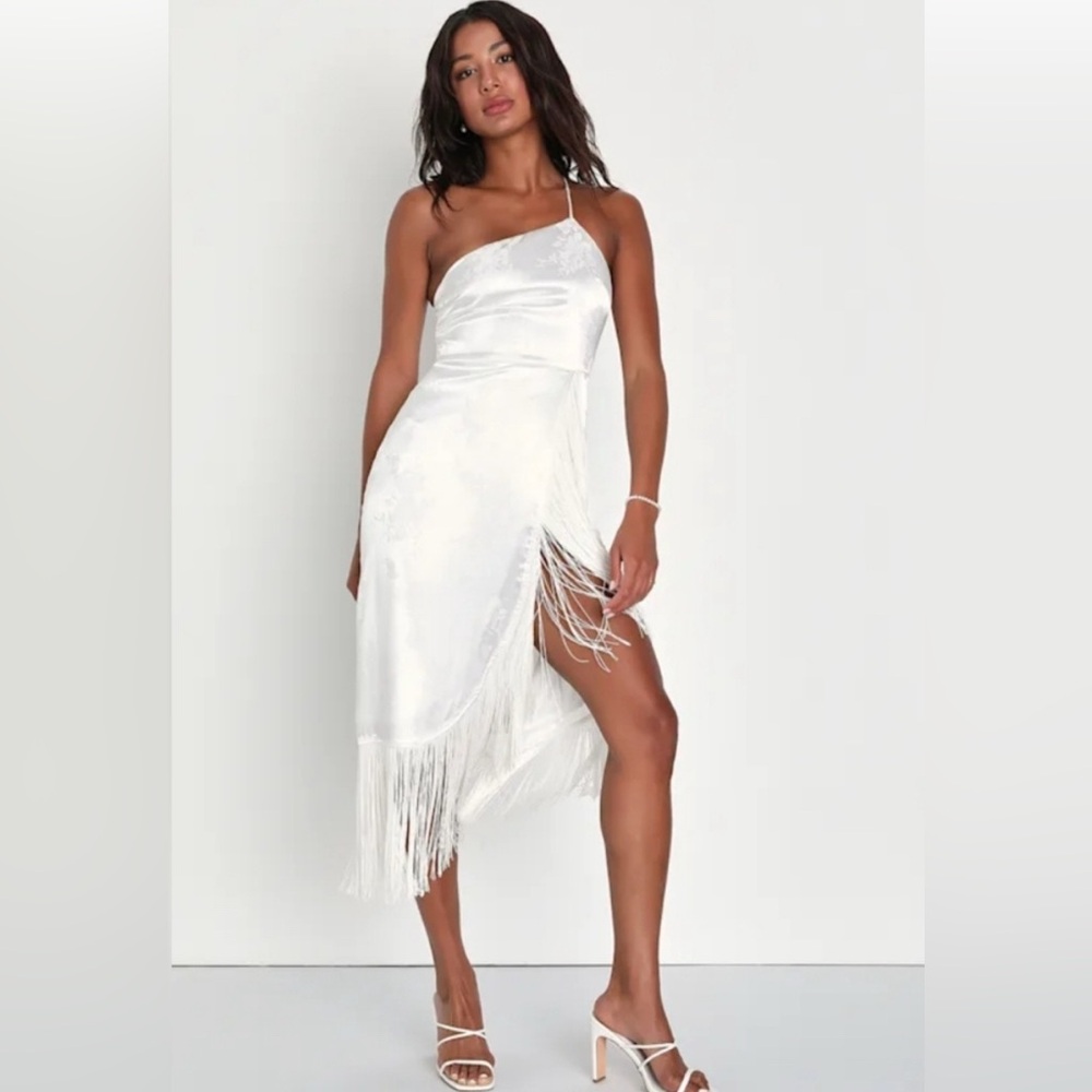 Lulu's Chic White One-Shoulder Fringe Dress NWT size XS